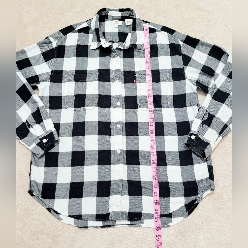 Levi’s Plaid Button Down Shirt Women Medium Black White Flannel Casual Cotton - Picture 11 of 12